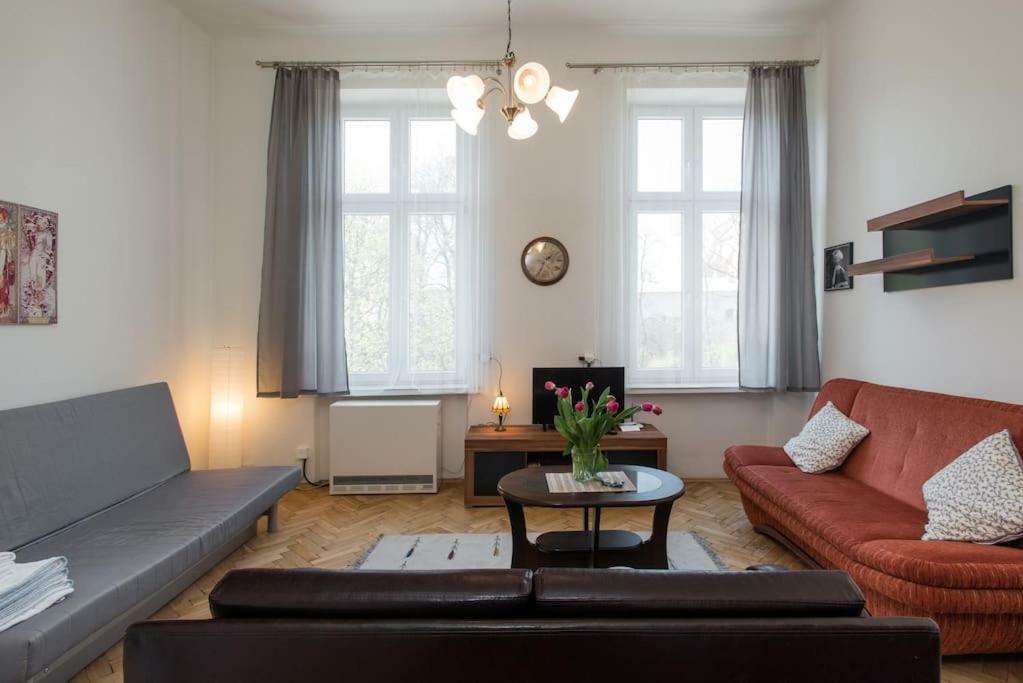 Апартаменты Apartament Gertrudy Belle Краков Экстерьер фото